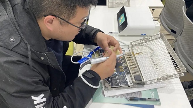 种植医生手操训练